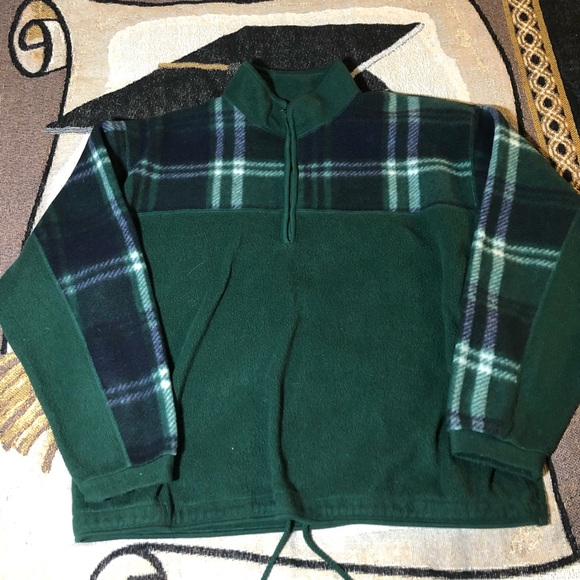 SKYR Other - 🐶SKYR green plaid fleece